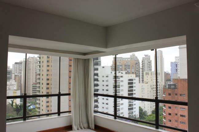 Imagem Apartamento com 3 Quartos para Alugar, 240 m² em Indianópolis - São Paulo