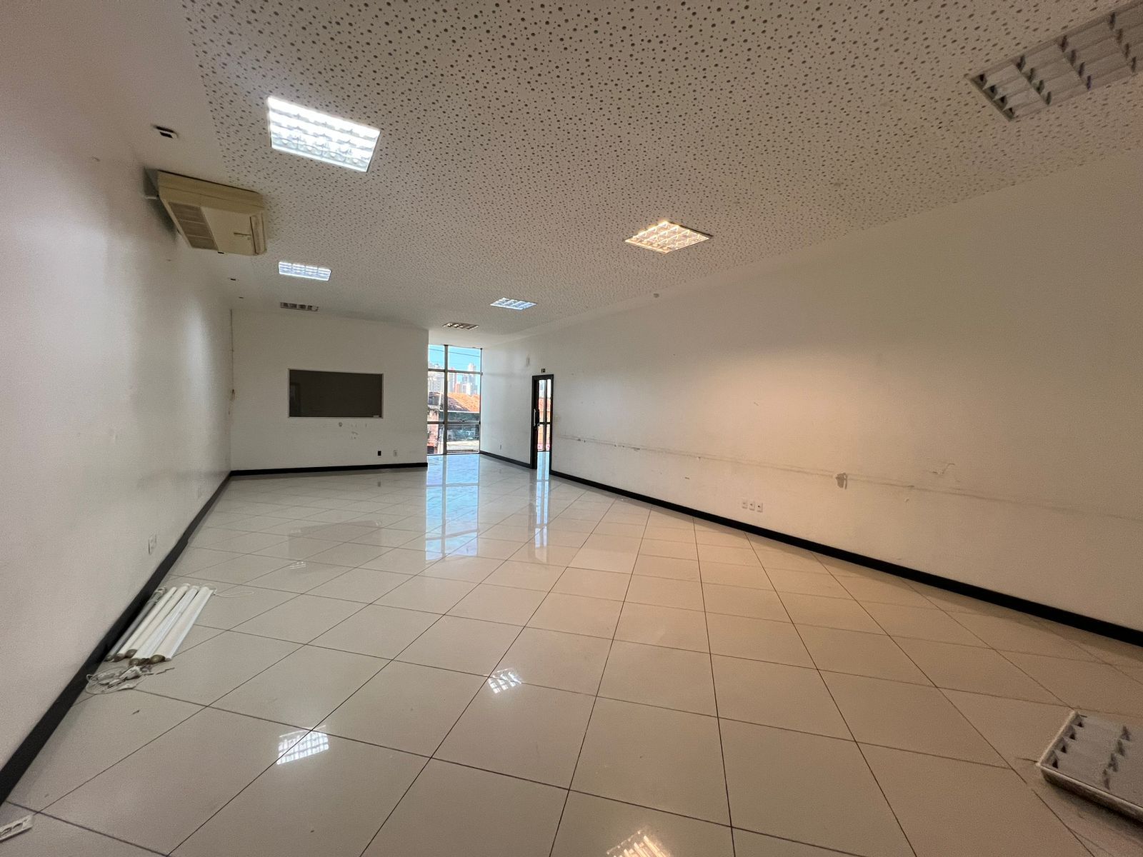 Imagem Ponto Comercial para Alugar, 2 m²em Pedreira - Belém Imagem Ponto Comercial para Alugar, 2 m²em Pedreira - Belém