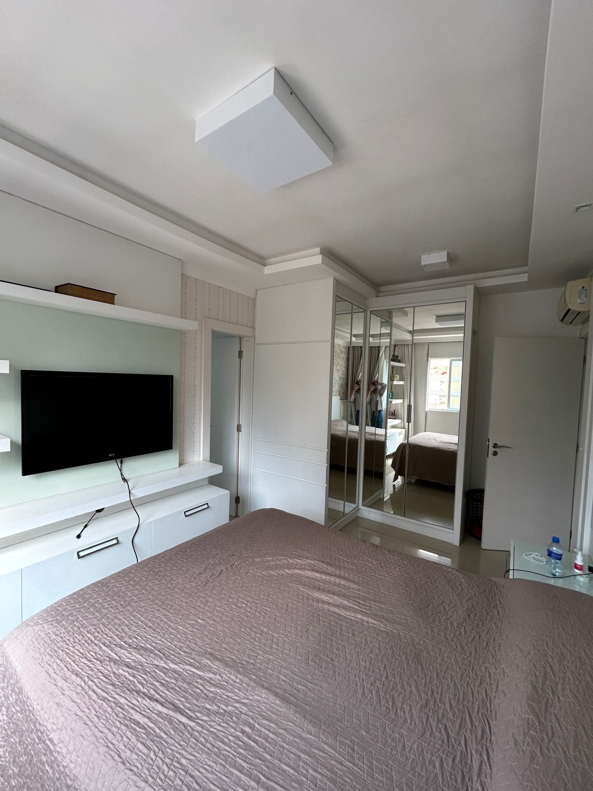 Imagem Apartamento à Venda, 160 m²em Meia Praia - Itapema Imagem Apartamento à Venda, 160 m²em Meia Praia - Itapema