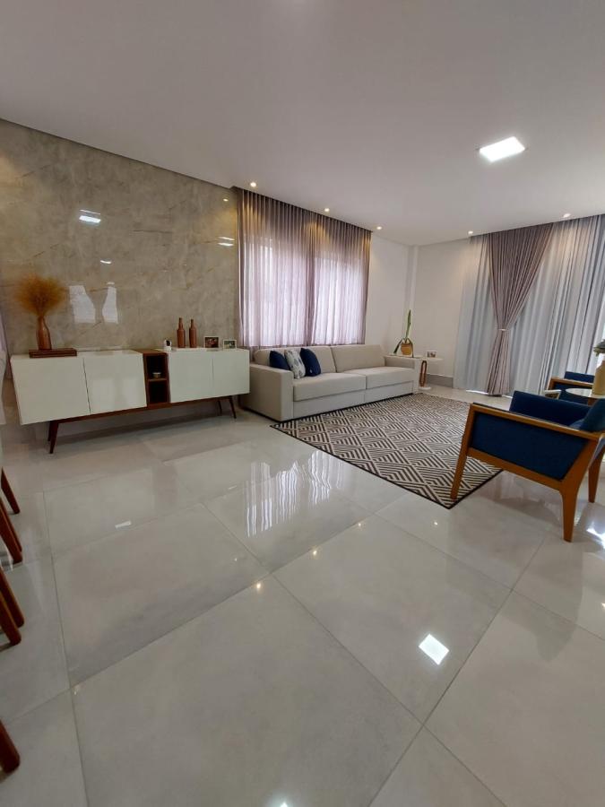 Imagem Casa de Condomínio com 4 Quartos à Venda, 413 m²em Alphaville (Abrantes) - Camaçari