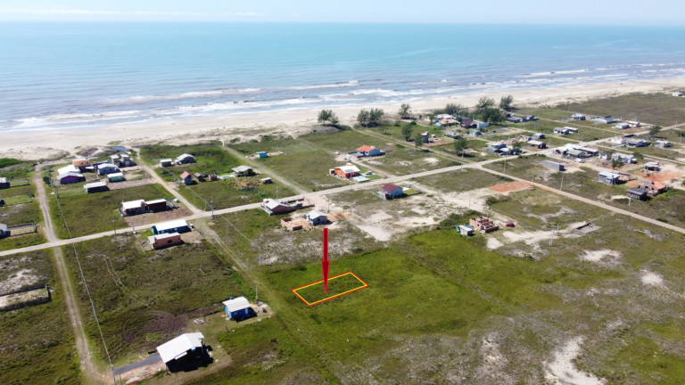 Terreno à Venda, 300 m² em Sumaré  - Balneário Gaivota
