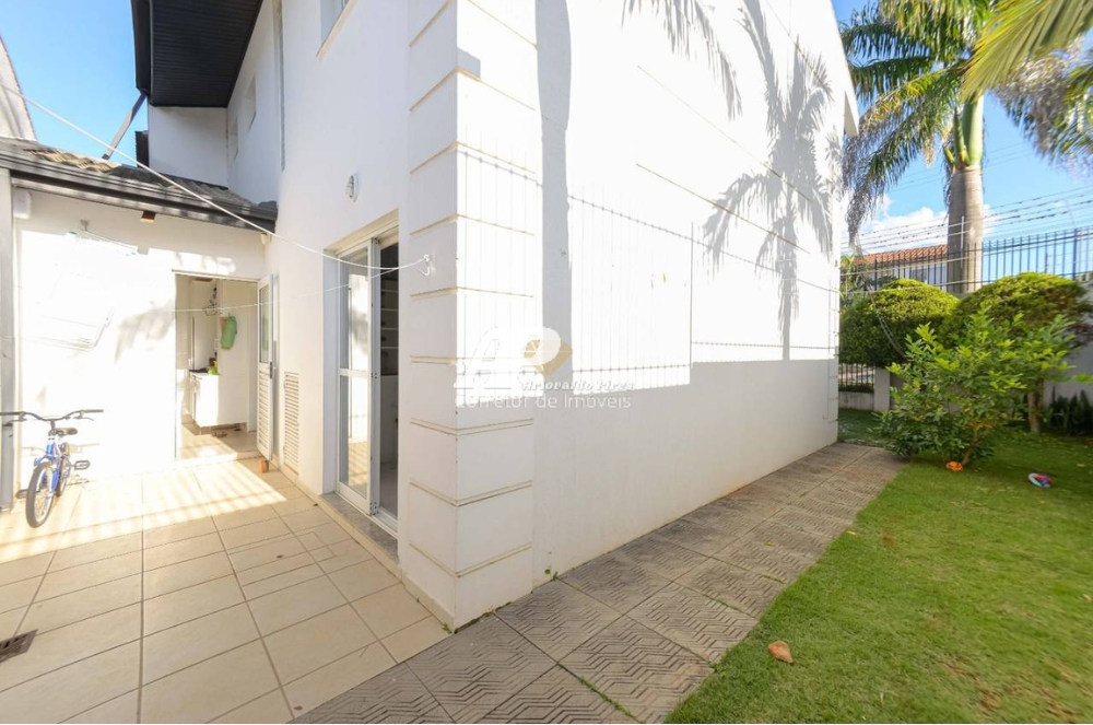 Imagem Sobrado com 3 Quartos à Venda, 111 m²em Estrela - Ponta Grossa Imagem Sobrado com 3 Quartos à Venda, 111 m²em Estrela - Ponta Grossa