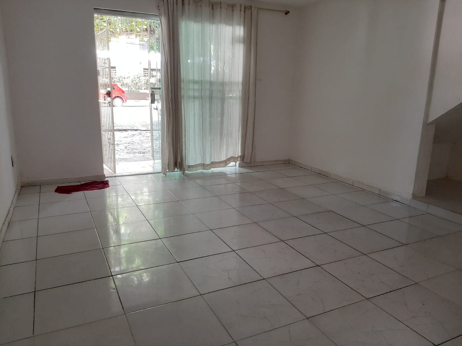 Imagem Casa com 2 Quartos para Alugar, 100 m²em Batista Campos - Belém Imagem Casa com 2 Quartos para Alugar, 100 m²em Batista Campos - Belém