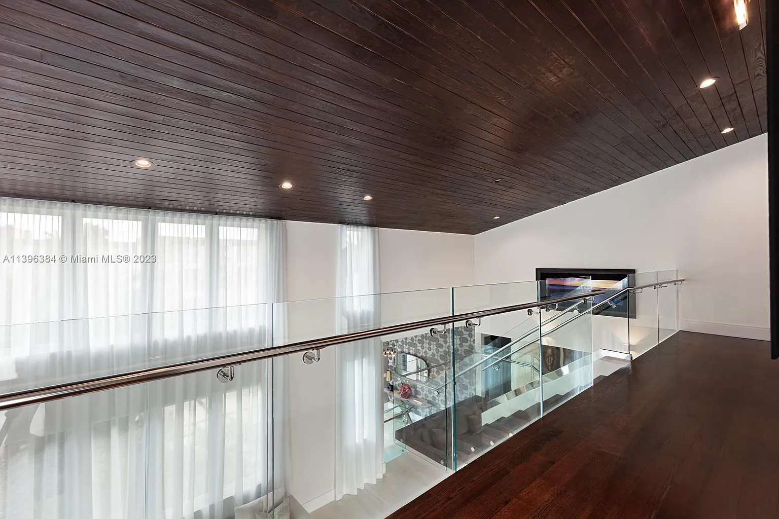 Imagem Casa de Condomínio com 6 Quartos à Venda, 492 m²em Alphaville Residencial Um - Barueri Imagem Casa de Condomínio com 6 Quartos à Venda, 492 m²em Alphaville Residencial Um - Barueri