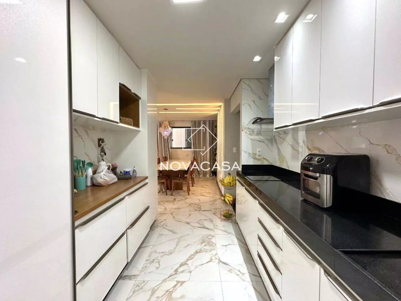 Imagem Casa com 5 Quartos à Venda, 250 m² em Rio Branco - Belo Horizonte Imagem Casa com 5 Quartos à Venda, 250 m² em Rio Branco - Belo Horizonte