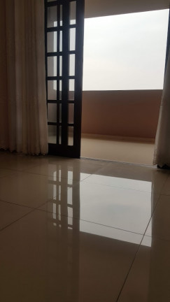Imagem Sobrado com 3 Quartos à Venda, 175 m²em Serpa - Caieiras Imagem Sobrado com 3 Quartos à Venda, 175 m²em Serpa - Caieiras