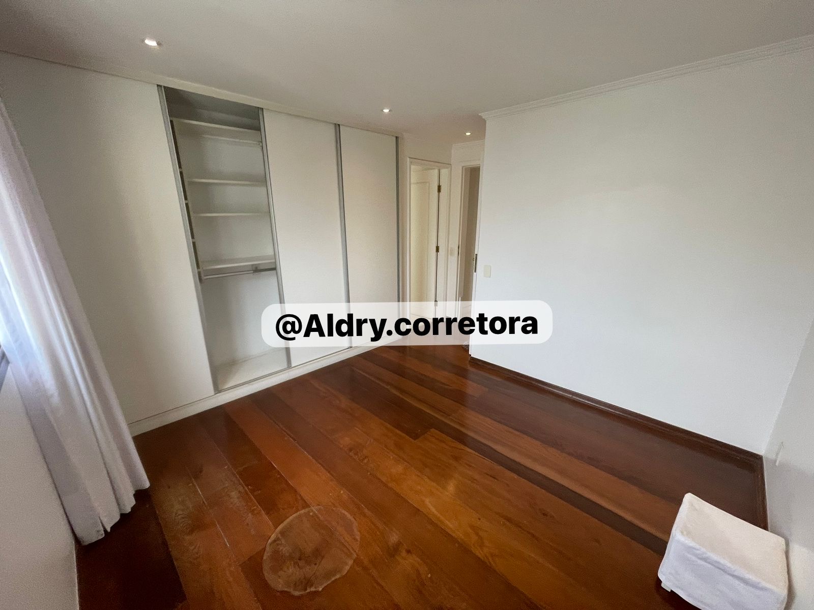 Imagem Cobertura com 4 Quartos à Venda, 340 m²em Bela Aliança - São Paulo
