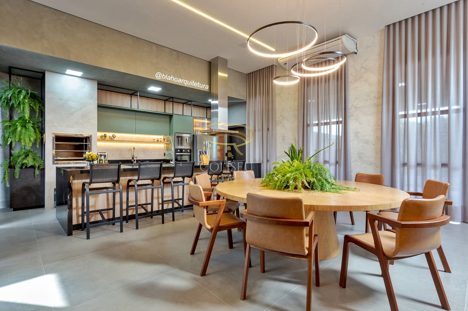 Imagem Casa com 3 Quartos à Venda, 250 m²em Loteamento Alto da Boa Vista - Maringá