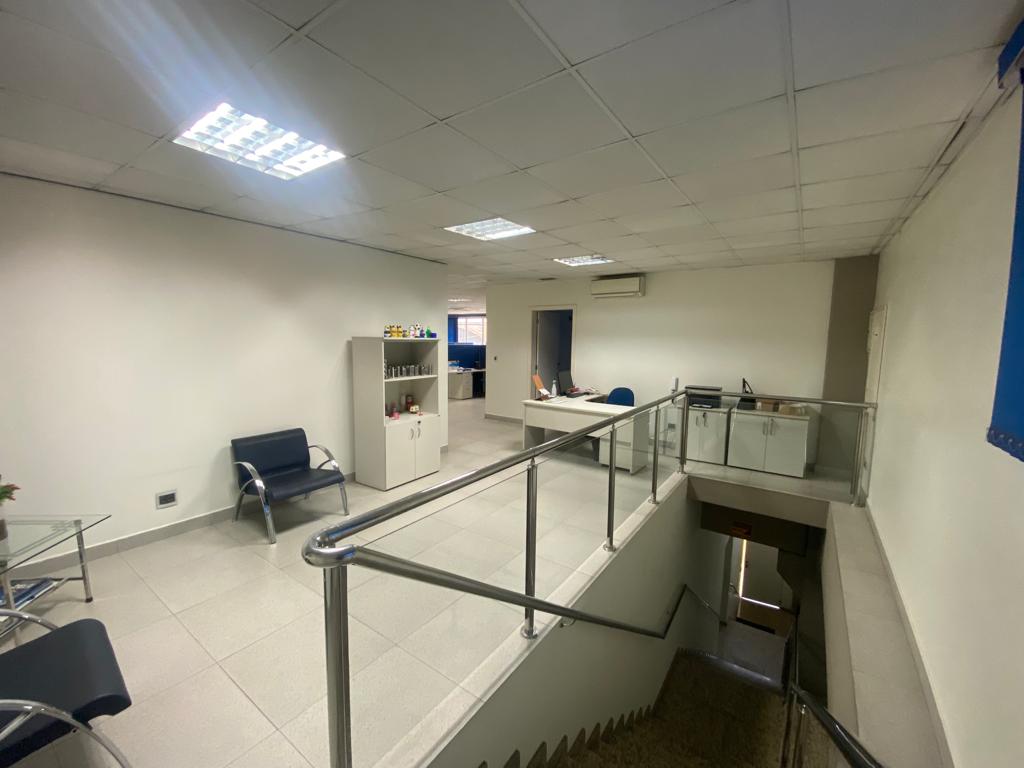 Imagem Galpão para Alugar, 780 m² em Vila Anastácio - São Paulo