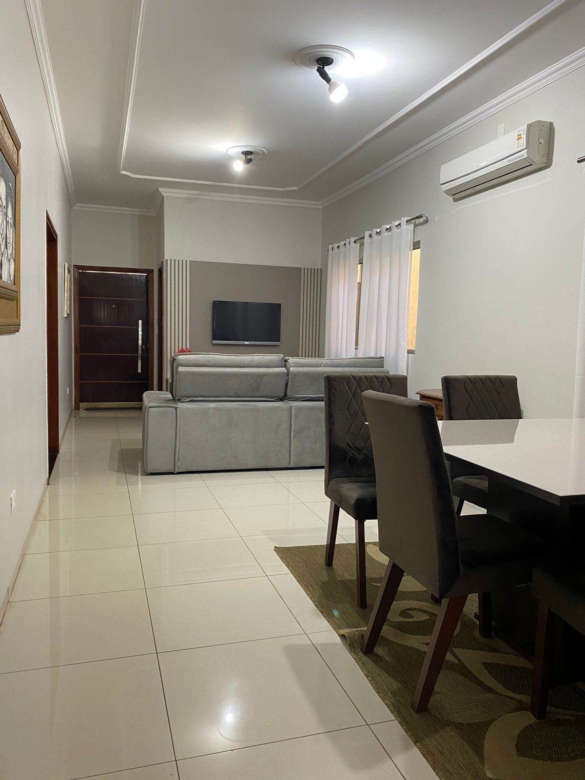 Imagem Casa com 2 Quartos à Venda ou Temporada, 159 m²em Vila Bandeirante - Campo Grande Imagem Casa com 2 Quartos à Venda ou Temporada, 159 m²em Vila Bandeirante - Campo Grande