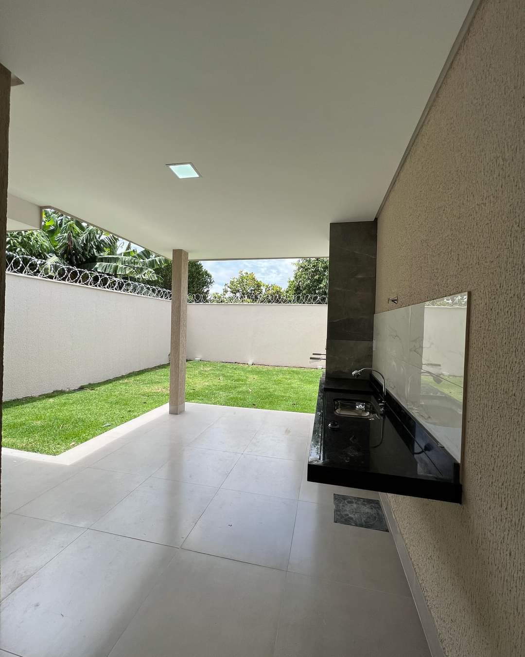 Imagem Casa com 3 Quartos à Venda, 119 m² em Jardim Riviera - Aparecida de Goiânia Imagem Casa com 3 Quartos à Venda, 119 m² em Jardim Riviera - Aparecida de Goiânia