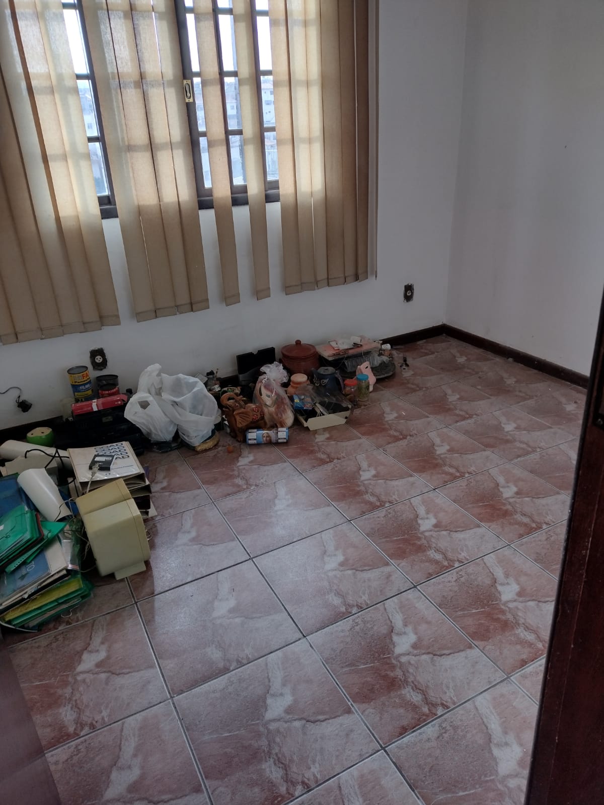 Imagem Casa com 3 Quartos à Venda, 92 m²em Jardim Amália - Volta Redonda Imagem Casa com 3 Quartos à Venda, 92 m²em Jardim Amália - Volta Redonda