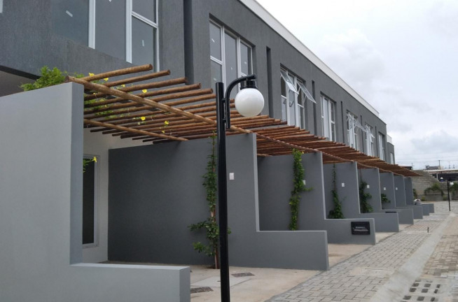 Imagem Casa de Condomínio com 2 Quartos à Venda, 77 m² em Nova Parnamirim - Parnamirim