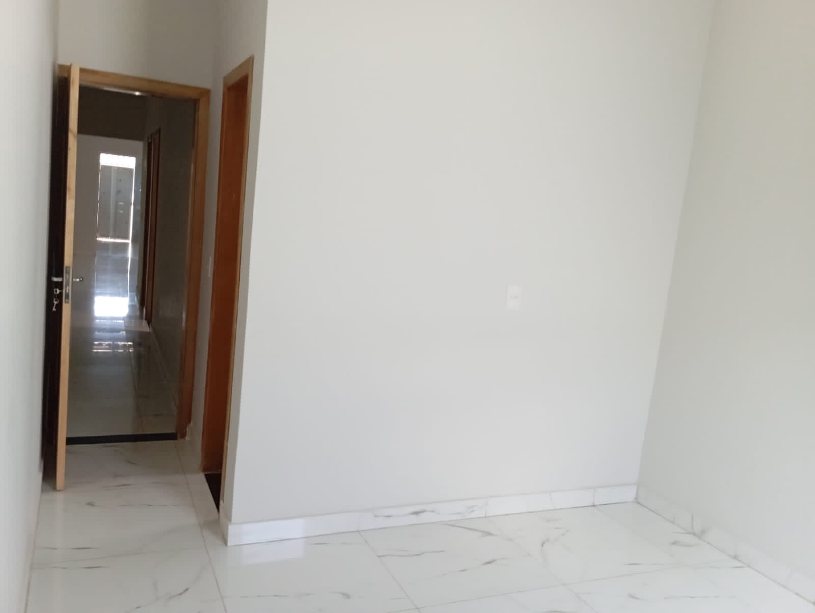 Imagem Casa com 2 Quartos à Venda, 65 m²em São Jorge - Uberlândia Imagem Casa com 2 Quartos à Venda, 65 m²em São Jorge - Uberlândia