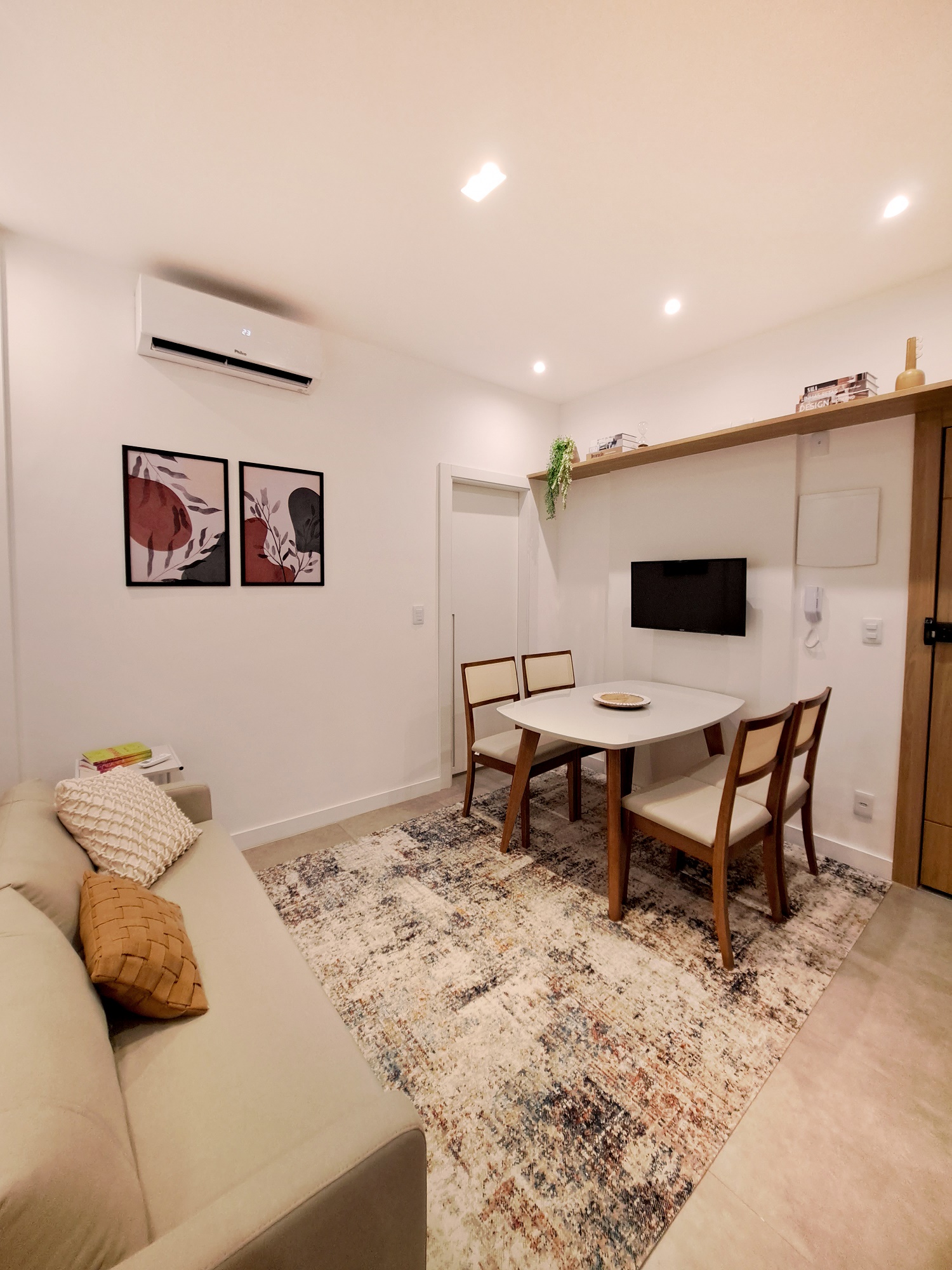 Imagem Apartamento com 2 Quartos à Venda, 35 m²em Copacabana - Rio de Janeiro