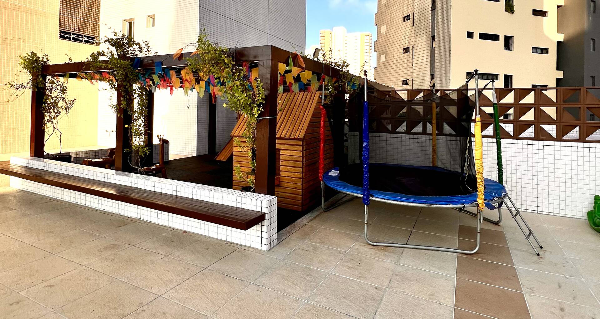 Imagem Apartamento com 3 Quartos à Venda, 146 m²em Guararapes - Fortaleza