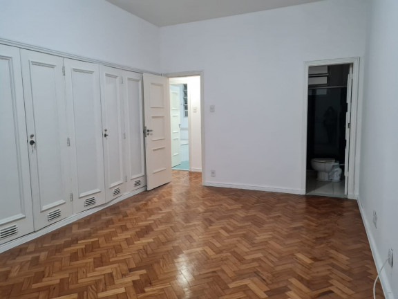 Imagem Apartamento com 3 Quartos à Venda, 220 m²em Copacabana - Rio de Janeiro Imagem Apartamento com 3 Quartos à Venda, 220 m²em Copacabana - Rio de Janeiro