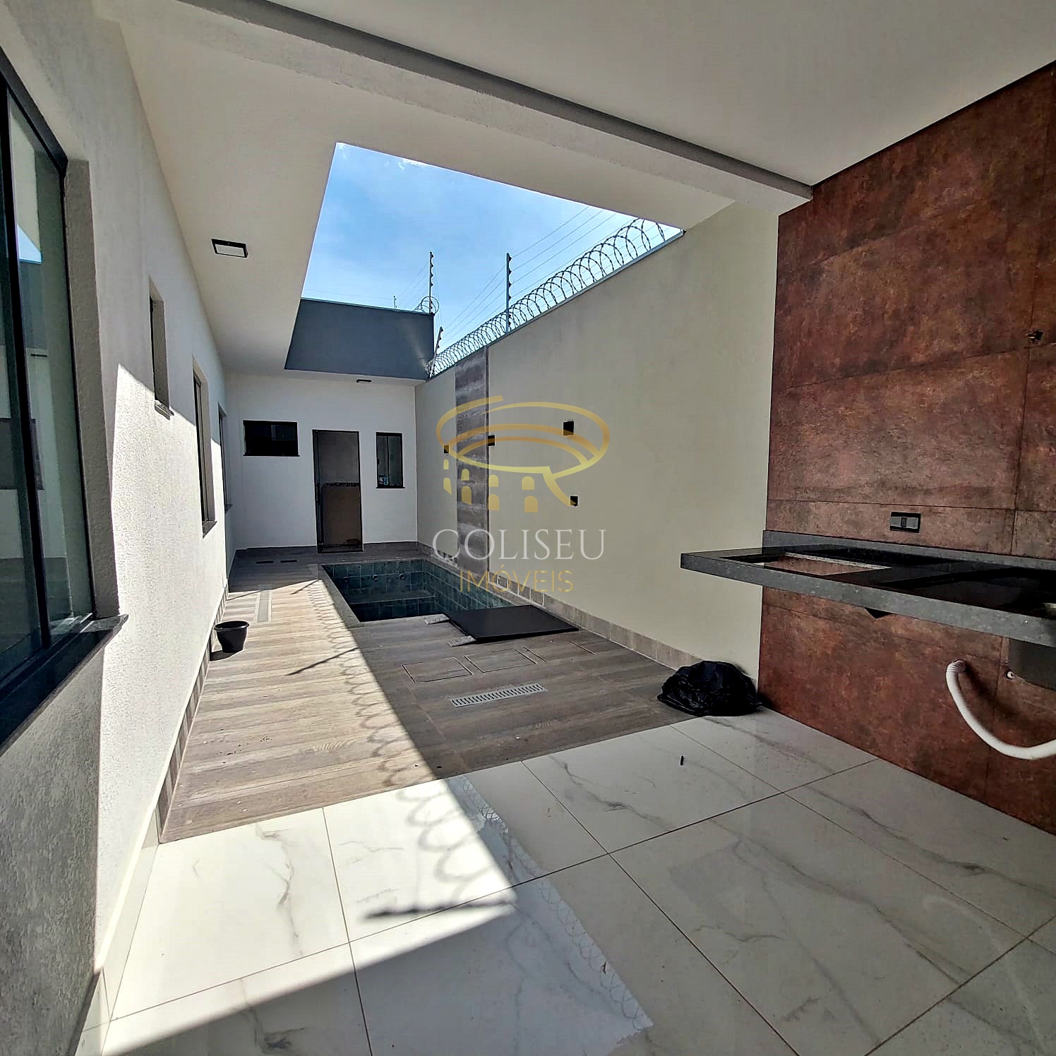 Imagem Casa com 3 Quartos à Venda, 140 m²em Bom Jardim - Maringá