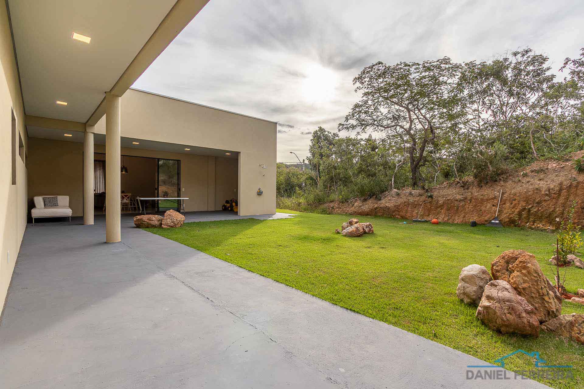 Imagem Casa de Condomínio com 3 Quartos à Venda, 240 m² em Setor Habitacional Tororó (Jardim Botânico) - Brasília Imagem Casa de Condomínio com 3 Quartos à Venda, 240 m² em Setor Habitacional Tororó (Jardim Botânico) - Brasília