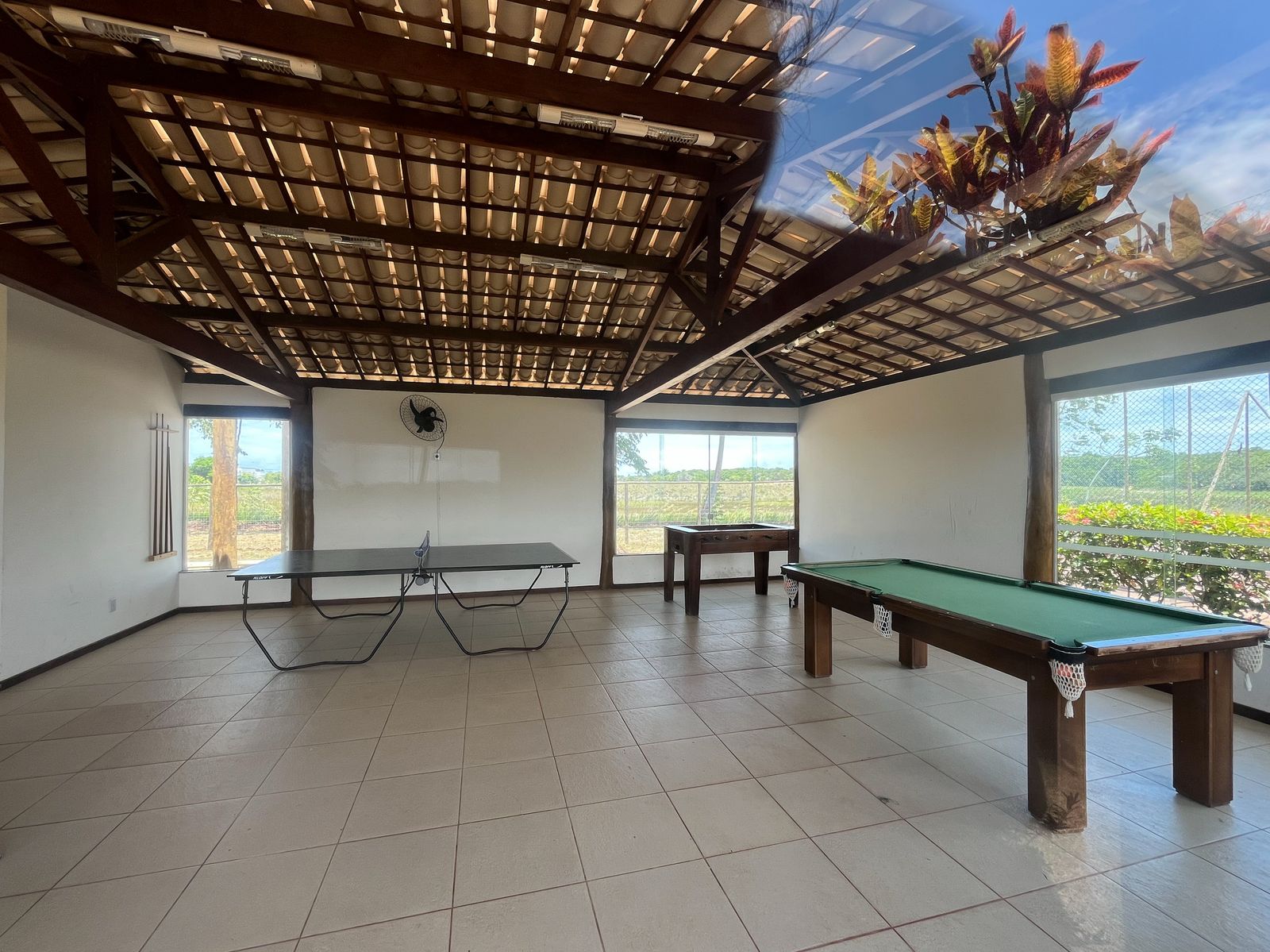 Imagem Casa de Condomínio com 4 Quartos à Venda, 415 m² em Vale do Landirana (Abrantes) - Camaçari Imagem Casa de Condomínio com 4 Quartos à Venda, 415 m² em Vale do Landirana (Abrantes) - Camaçari
