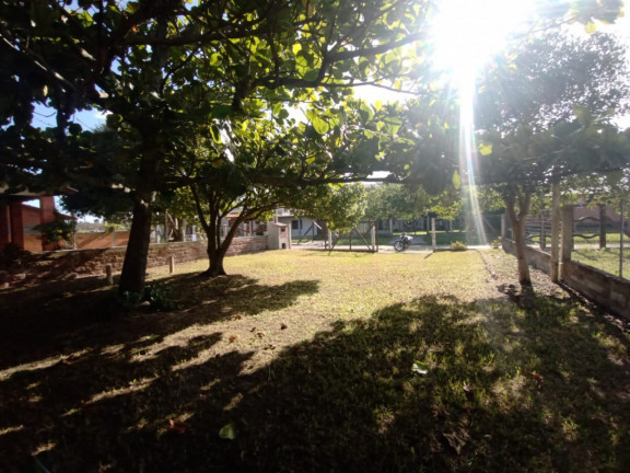 Imagem Casa com 3 Quartos à Venda, 120 m² em centro - Xangri-Lá Imagem Casa com 3 Quartos à Venda, 120 m² em centro - Xangri-Lá
