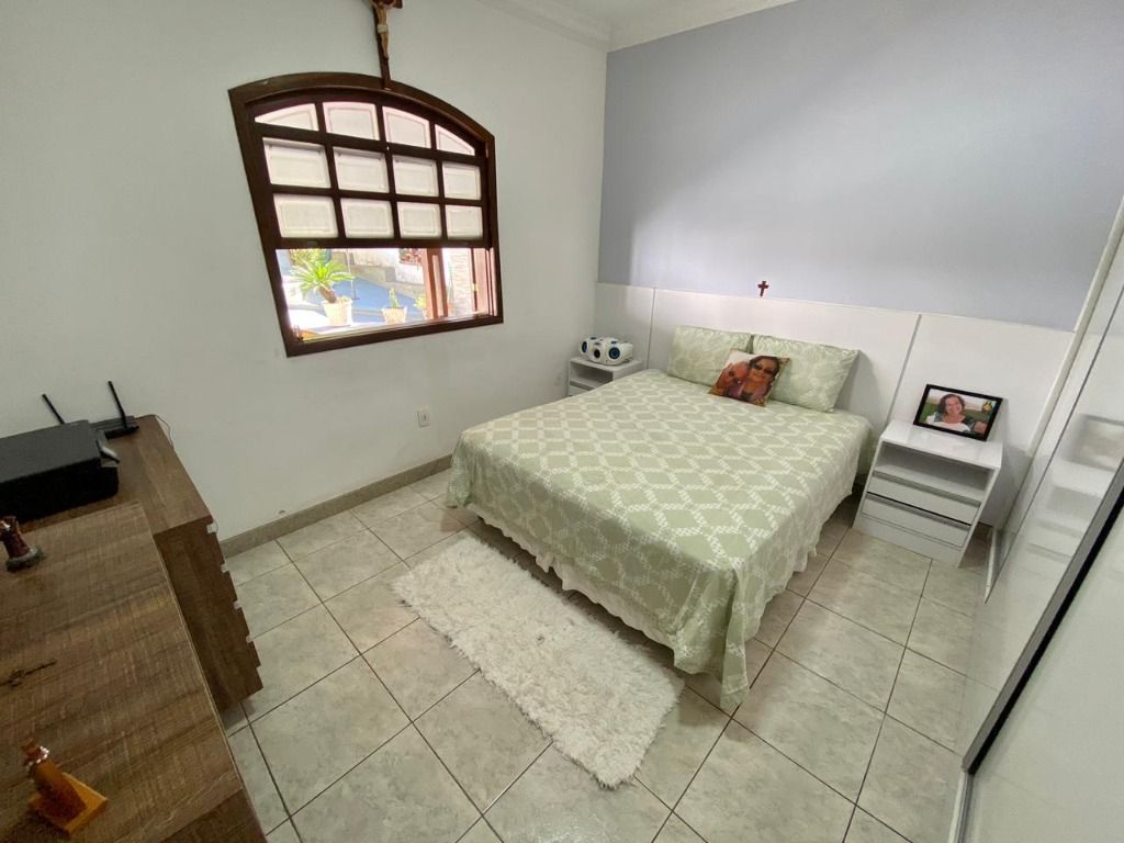 Imagem Casa com 3 Quartos à Venda, 250 m² em Santa Mônica - Belo Horizonte Imagem Casa com 3 Quartos à Venda, 250 m² em Santa Mônica - Belo Horizonte