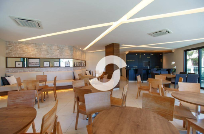 Imagem Cobertura com 3 Quartos à Venda, 200 m² em Charitas - Niterói