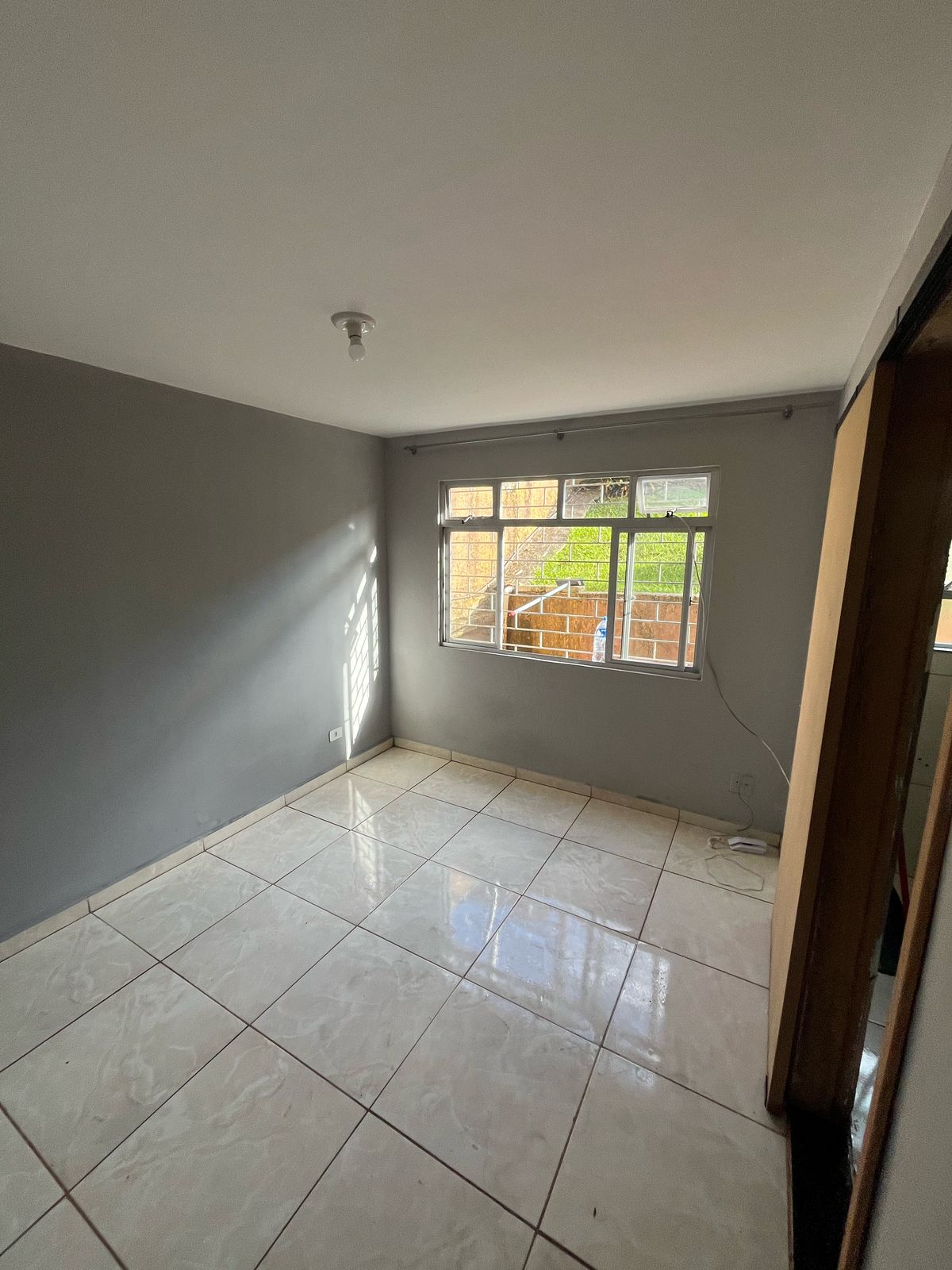 Imagem Kitnet com 1 Quarto à Venda, 25 m² em Xaxim - Curitiba Imagem Kitnet com 1 Quarto à Venda, 25 m² em Xaxim - Curitiba
