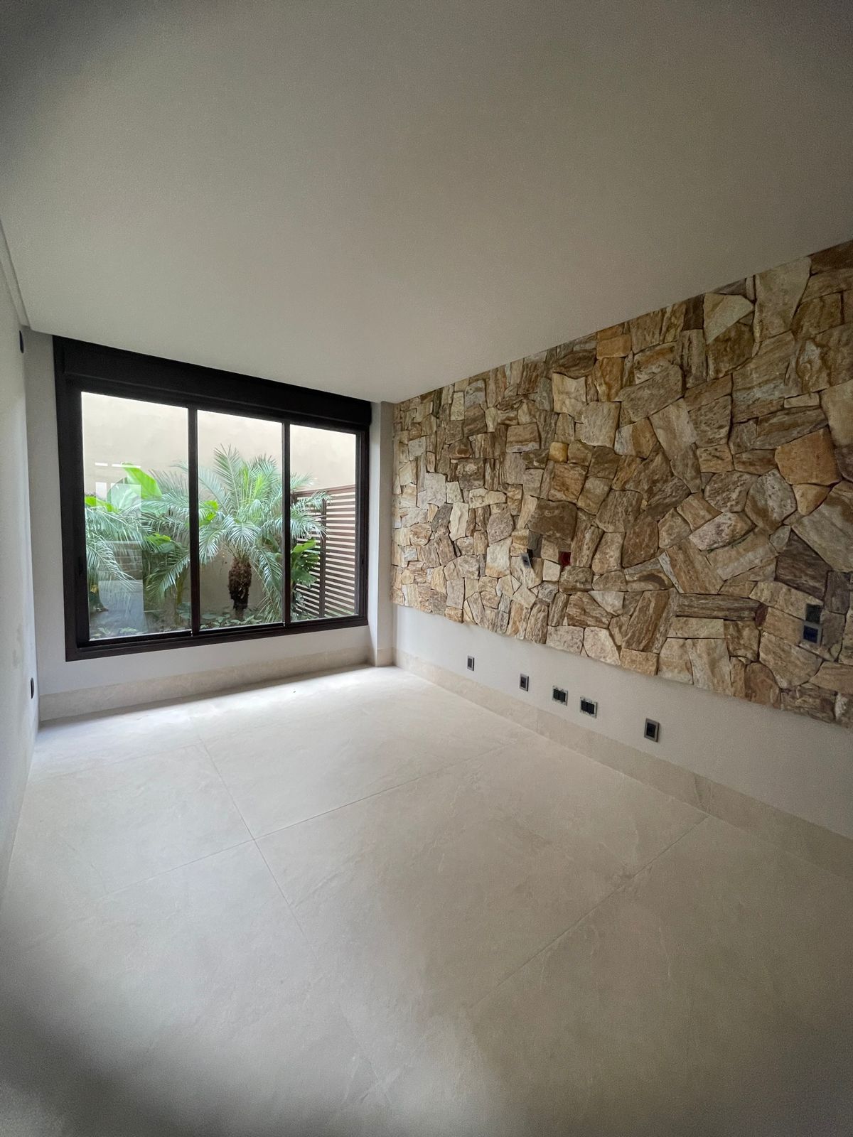 Imagem Sobrado com 5 Quartos à Venda, 660 m²em Residencial Alphaville Flamboyant - Goiânia Imagem Sobrado com 5 Quartos à Venda, 660 m²em Residencial Alphaville Flamboyant - Goiânia
