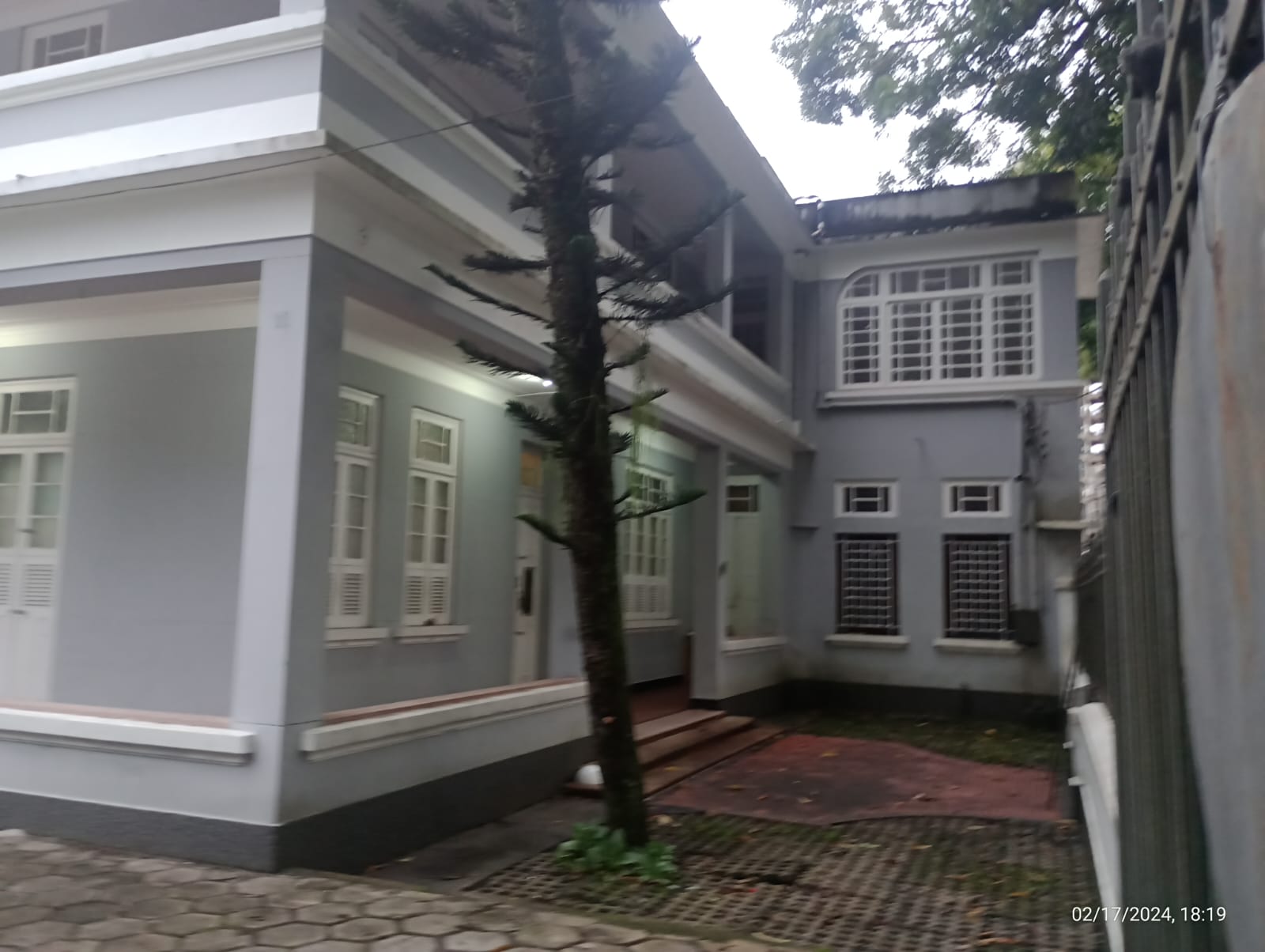 Imagem Sobrado com 5 Quartos para Alugar, 600 m²em Batista Campos - Belém Imagem Sobrado com 5 Quartos para Alugar, 600 m²em Batista Campos - Belém