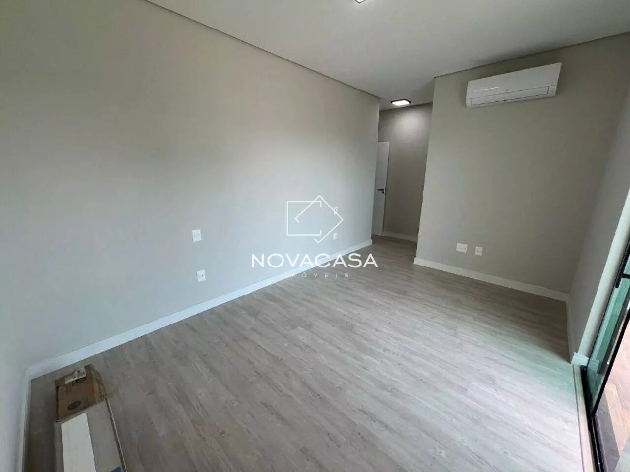 Imagem Casa com 4 Quartos à Venda, 150 m² em Planalto - Belo Horizonte Imagem Casa com 4 Quartos à Venda, 150 m² em Planalto - Belo Horizonte