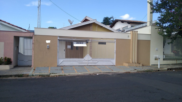Imagem Casa com 3 Quartos à Venda, em Jardim Brasília - Araçatuba Imagem Casa com 3 Quartos à Venda, em Jardim Brasília - Araçatuba