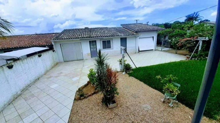 Imagem Casa com 3 Quartos à Venda, 148 m² em Milanese - Criciúma Imagem Casa com 3 Quartos à Venda, 148 m² em Milanese - Criciúma