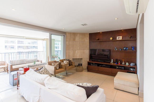 Imagem Apartamento com 4 Quartos à Venda, 223 m² em Campo Belo - São Paulo