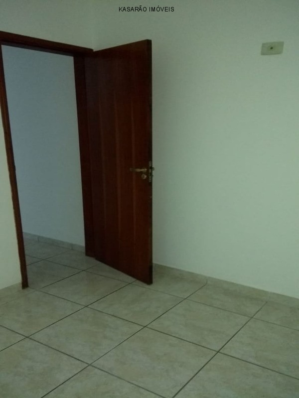 Imagem Casa com 1 Quarto para Alugar, 35 m²em Jardim Santo Elias - São Paulo