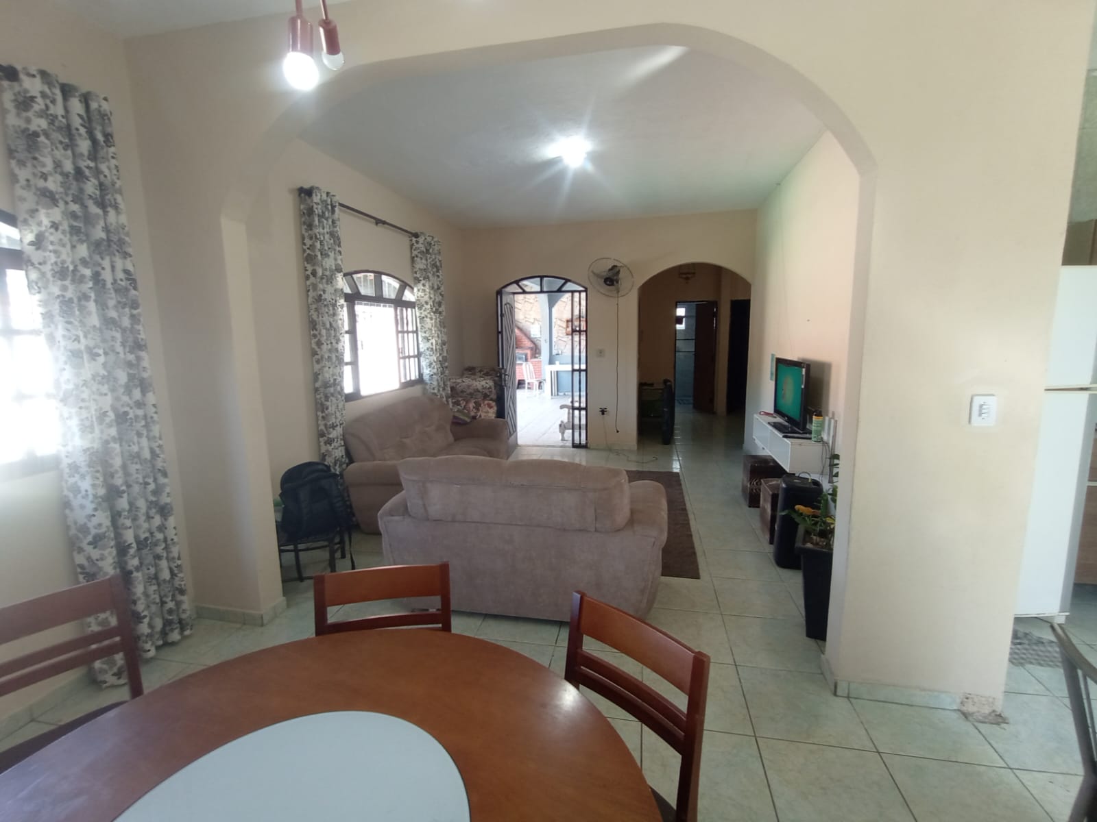 Imagem Casa com 3 Quartos à Venda, 130 m²em Jardim Virgínia - Guarujá Imagem Casa com 3 Quartos à Venda, 130 m²em Jardim Virgínia - Guarujá