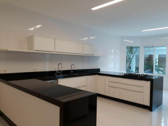 Imagem Casa de Condomínio com 5 Quartos à Venda,  em Barra da Tijuca - Rio de Janeiro
