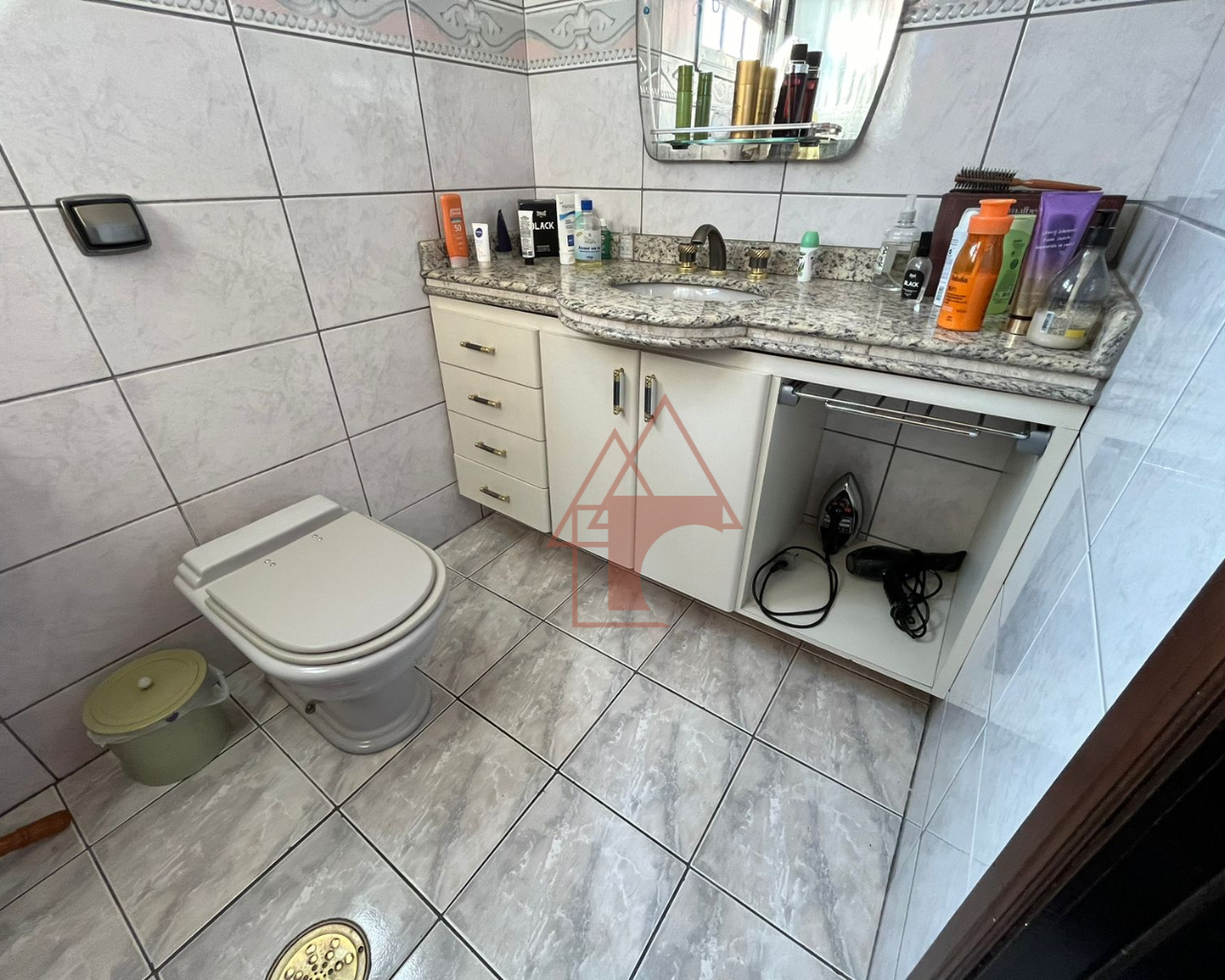 Imagem Sobrado com 3 Quartos à Venda, 292 m² em Vila Nova - Cubatão