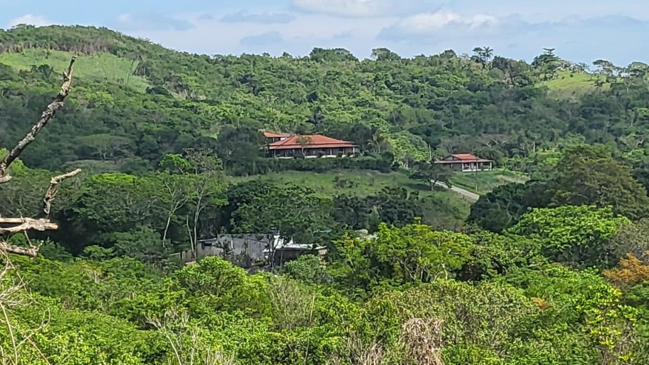 Imóvel com 3 Quartos à Venda, 158 m²em Flexeira - São Pedro da Aldeia