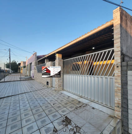 Imagem Casa com 3 Quartos à Venda, 180 m²em Nordeste - Natal Imagem Casa com 3 Quartos à Venda, 180 m²em Nordeste - Natal