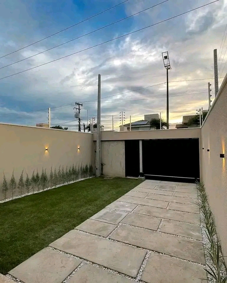 Imagem Casa com 4 Quartos à Venda, 134 m²em Guaribas - Eusebio Imagem Casa com 4 Quartos à Venda, 134 m²em Guaribas - Eusebio
