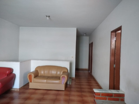 Imagem Casa com 8 Quartos à Venda, em Praia do Morro - Guarapari Imagem Casa com 8 Quartos à Venda, em Praia do Morro - Guarapari