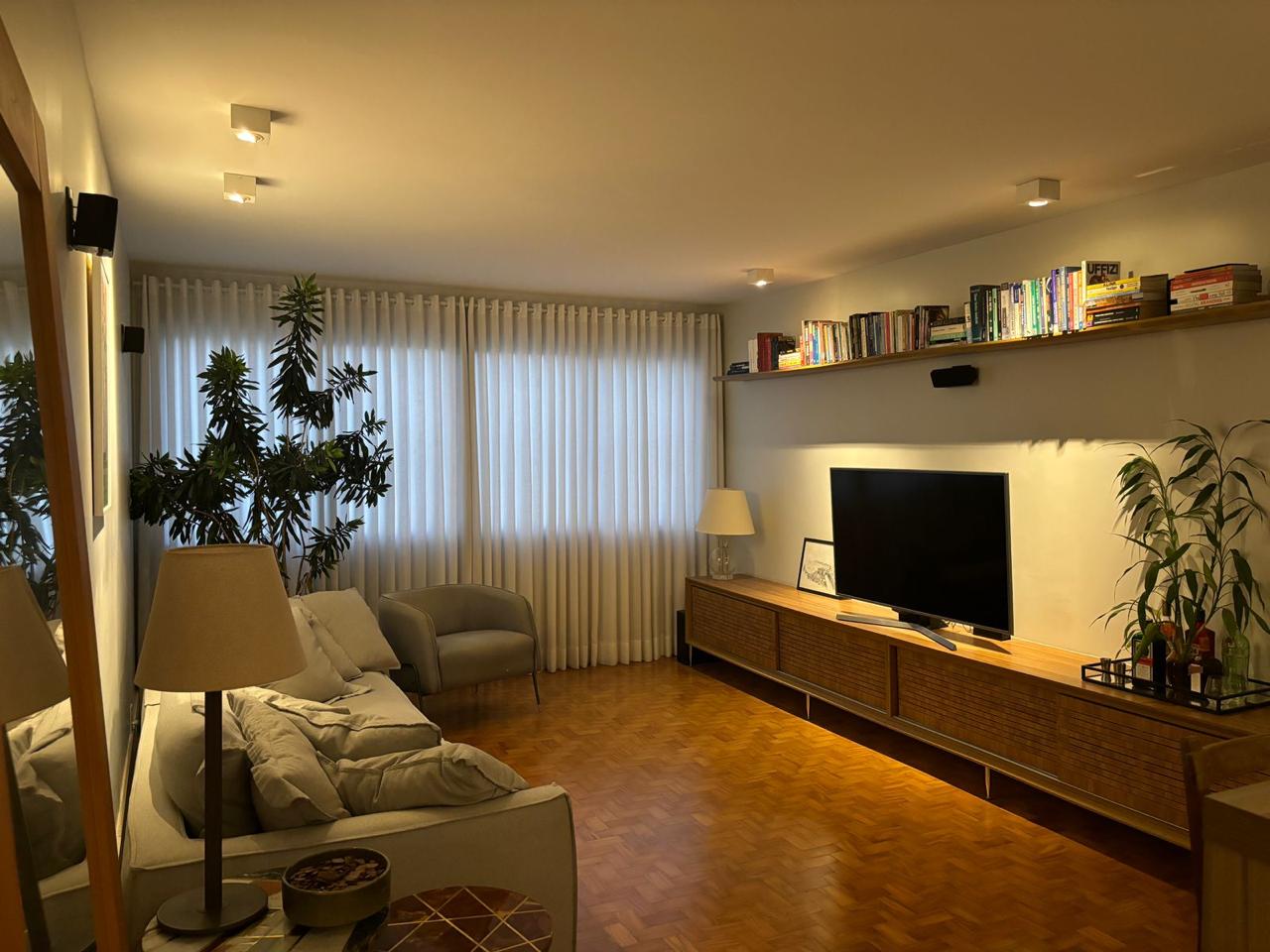 Apartamento com 2 Quartos à Venda, 100 m²em Jardim Paulista - São Paulo