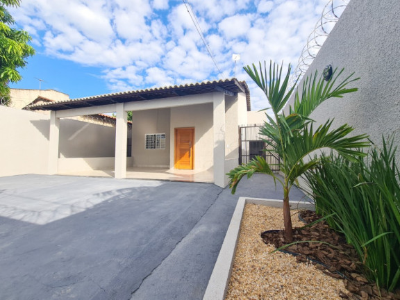 Imagem Casa com 3 Quartos à Venda,  em Residencial Santa Fé I - Goiânia