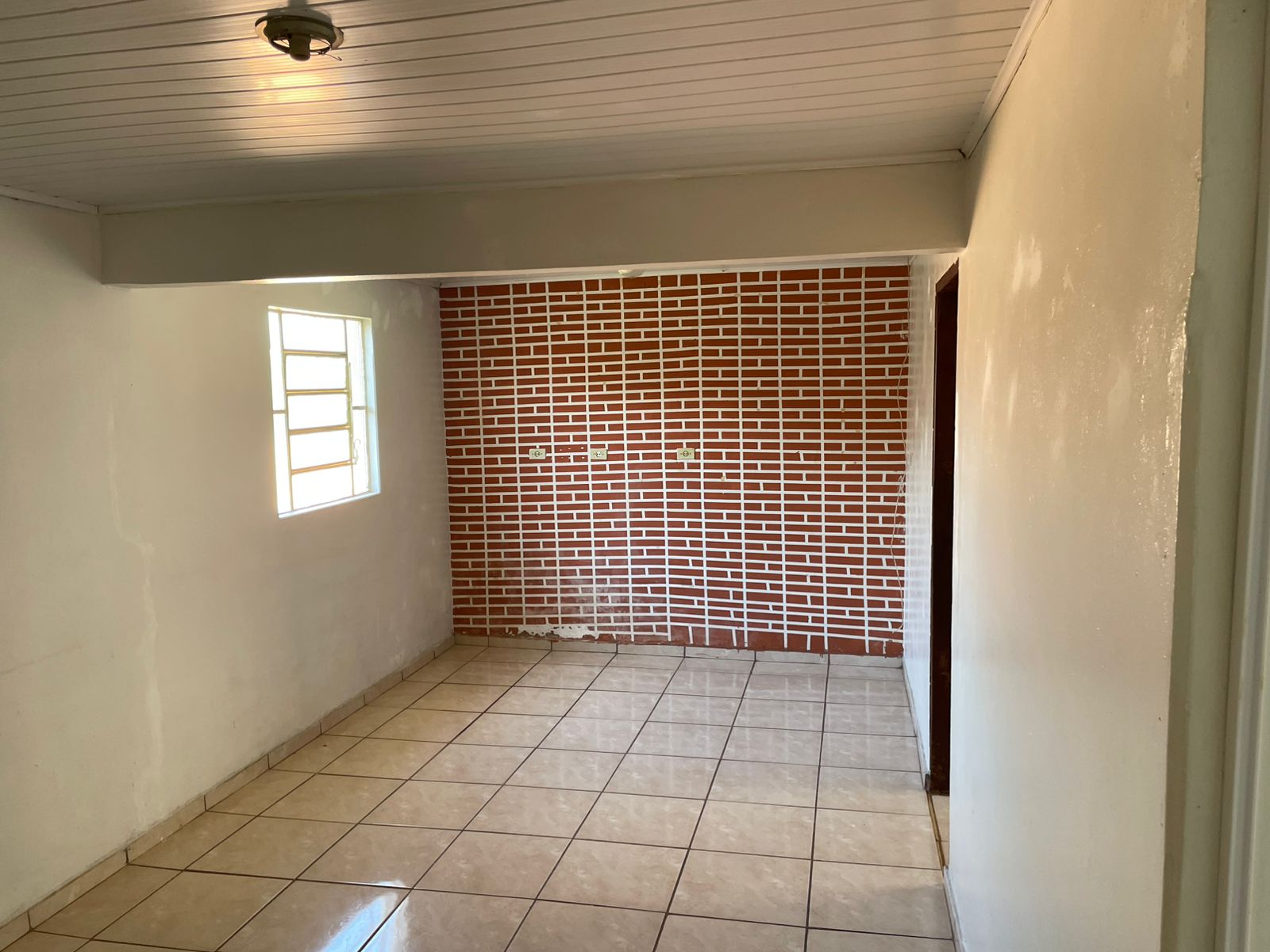 Imagem Casa com 3 Quartos para Alugar, 80 m²em Vila Santana - Cambará