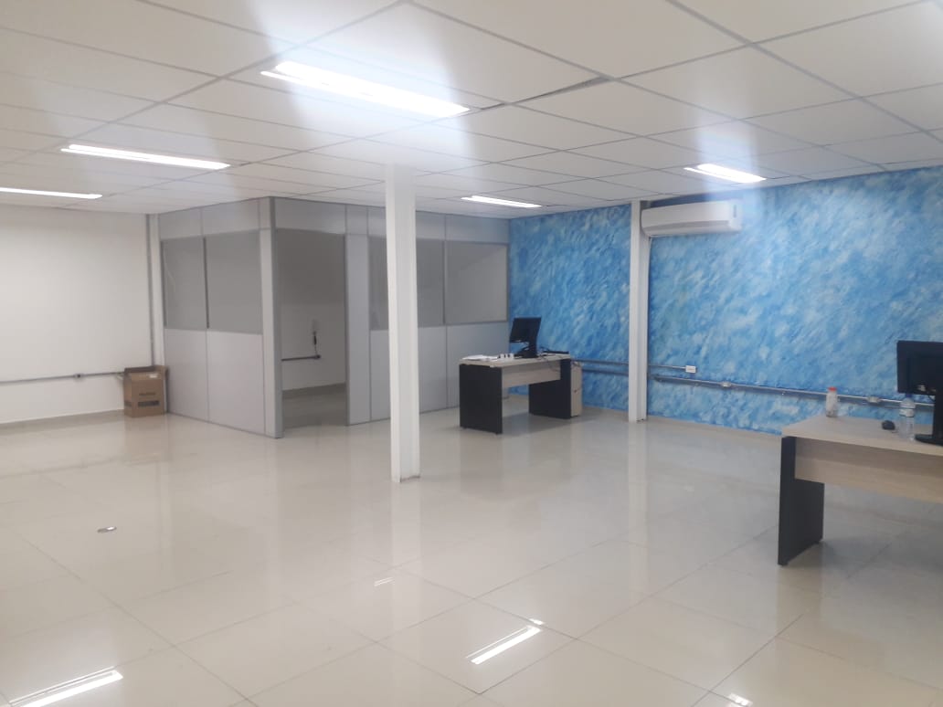 Imagem Galpão para Alugar, 300 m² em Conceição - Diadema
