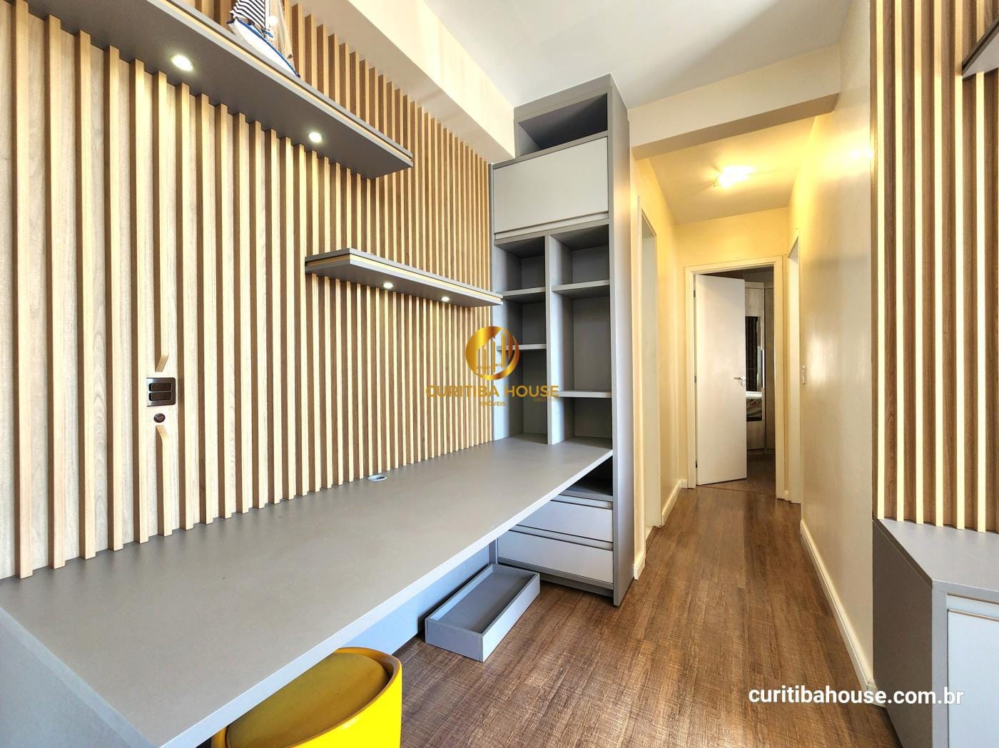 Imagem Apartamento com 2 Quartos à Venda, 44 m² em Pinheirinho - Curitiba Imagem Apartamento com 2 Quartos à Venda, 44 m² em Pinheirinho - Curitiba