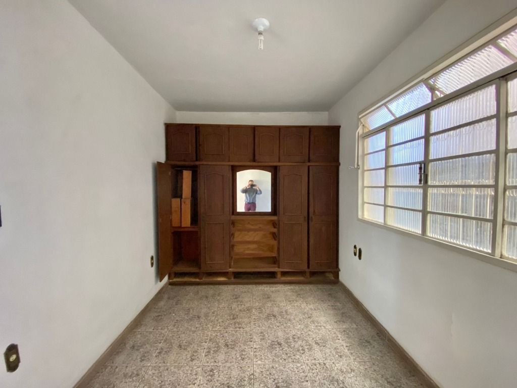 Imagem Casa com 2 Quartos à Venda, 110 m² em Planalto - Belo Horizonte Imagem Casa com 2 Quartos à Venda, 110 m² em Planalto - Belo Horizonte