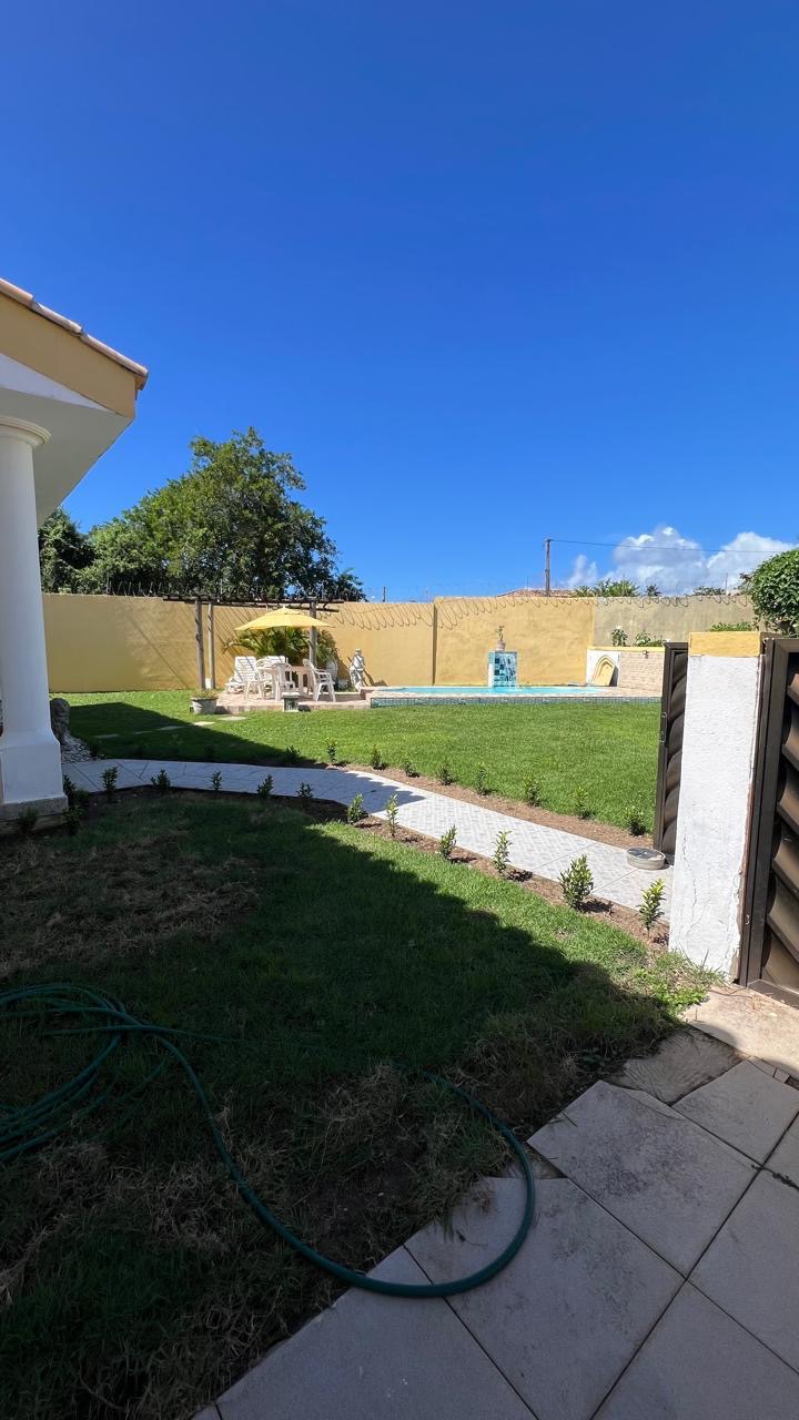 Imagem Casa com 3 Quartos para Alugar, 200 m²em Buraquinho - Lauro de Freitas Imagem Casa com 3 Quartos para Alugar, 200 m²em Buraquinho - Lauro de Freitas