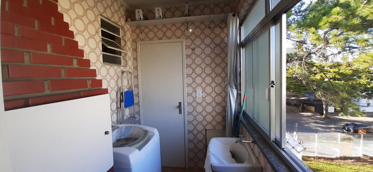 Imagem Apartamento com 2 Quartos à Venda, 70 m² em Jardim Botânico - Porto Alegre